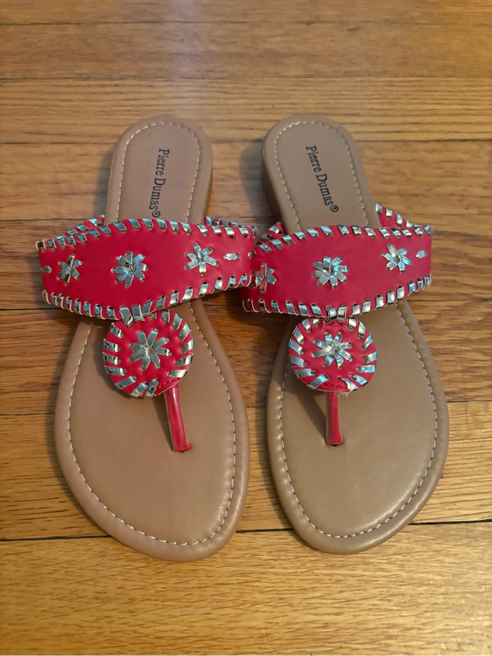 Like New Pierre Dumas Red Embellished Sandals sz 6